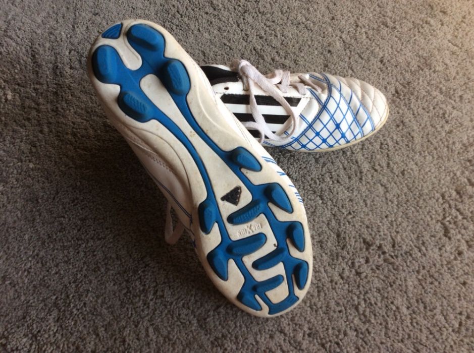 Chuteiras Adidas t37,5