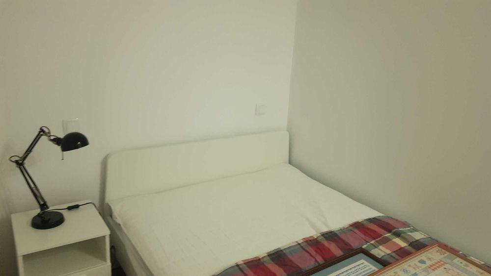 Aluga-se apartamento