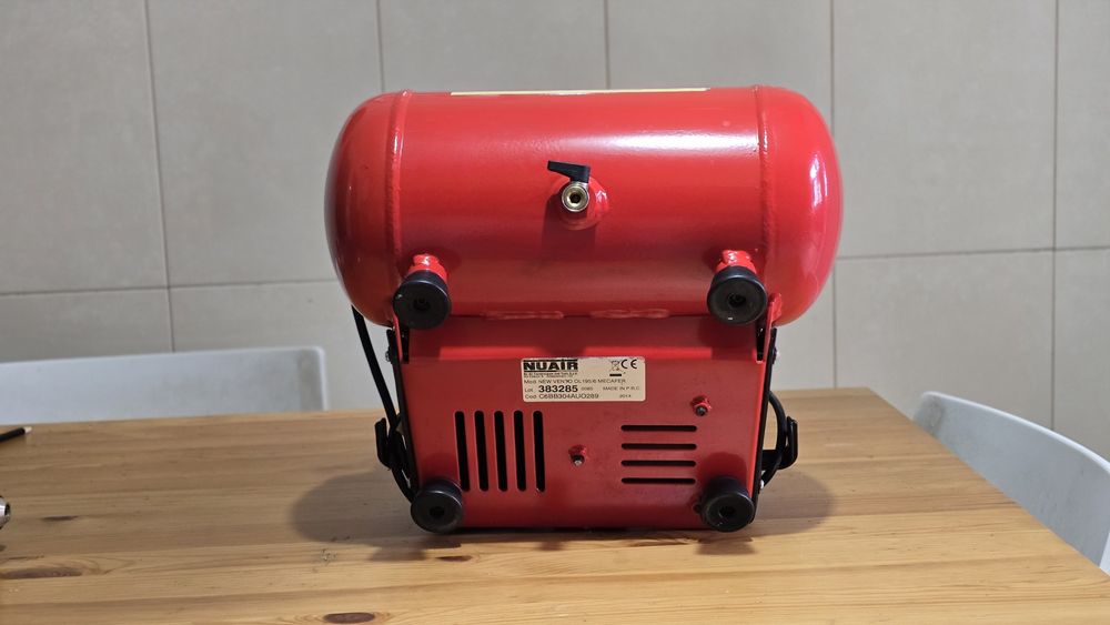 Compressor de ar MECAFER 6L 1.5hp 8 Bar