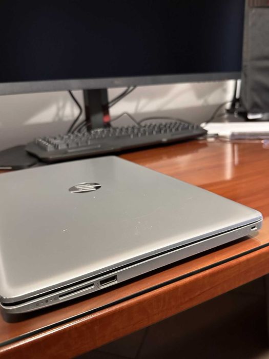 Computador portátil HP i5