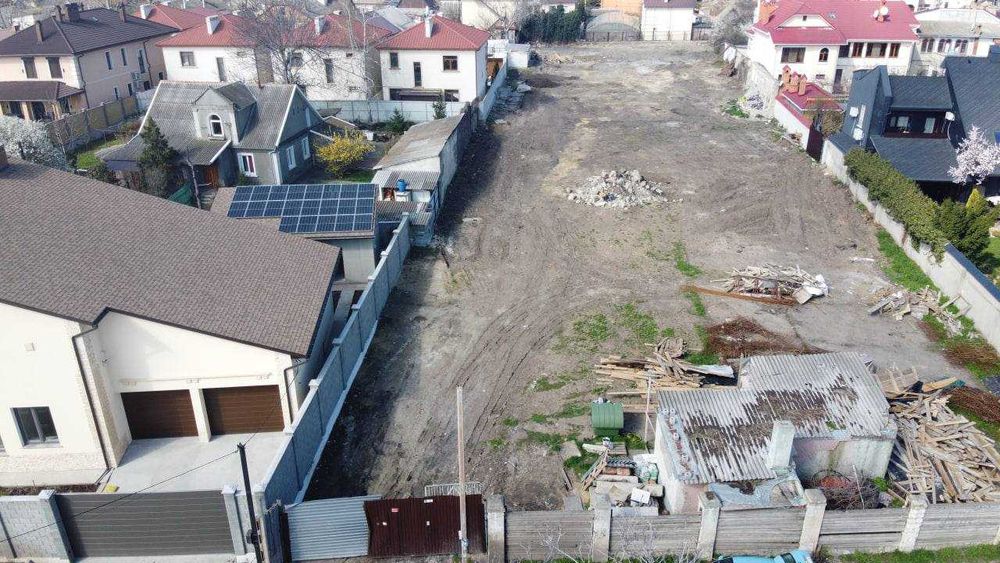 Участок 38.5 соток  10 ст Б Фонтана