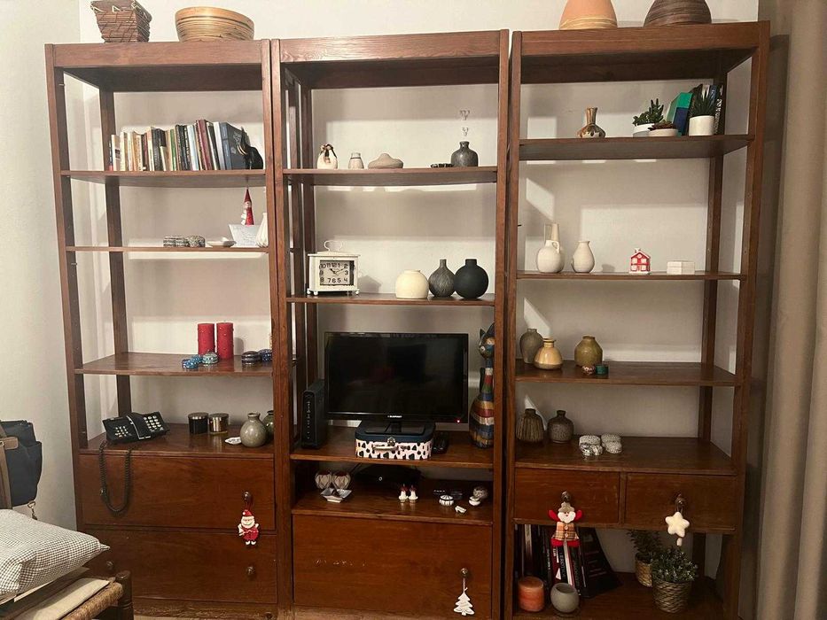 Conjunto de 3 móveis de madeira