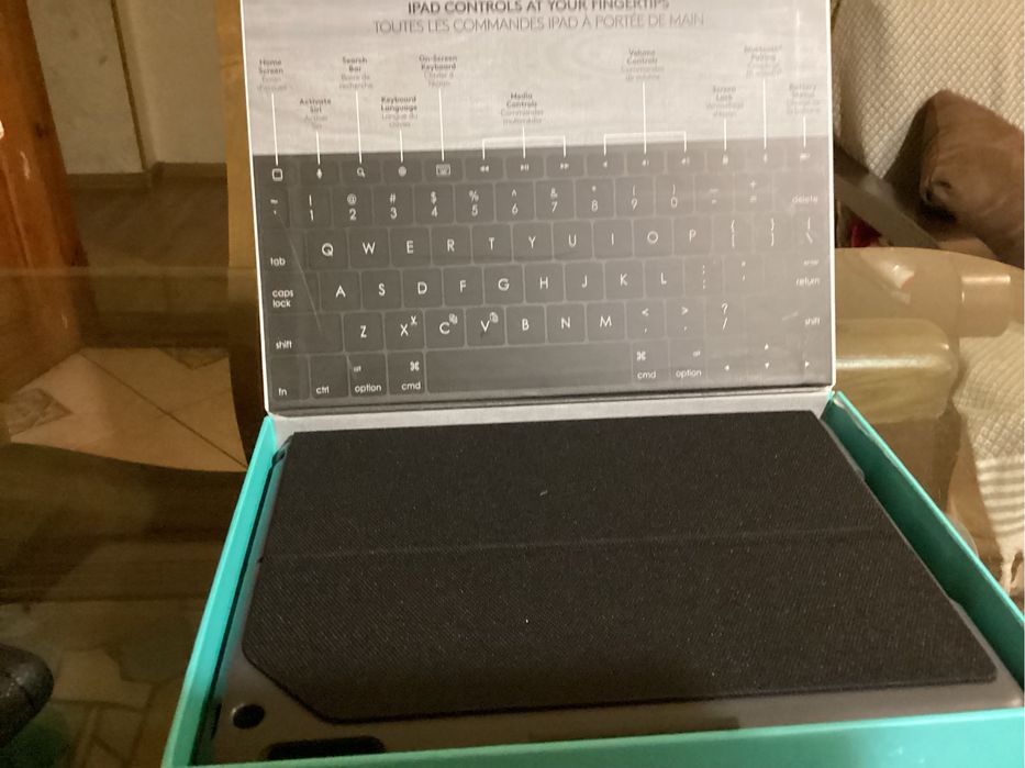 Чехол-клавиатура SLIM FOLIO для iPad 5-6 поколения