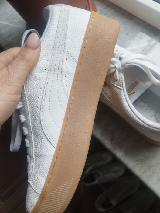 Продам оригинальные кроссовки 40 размер