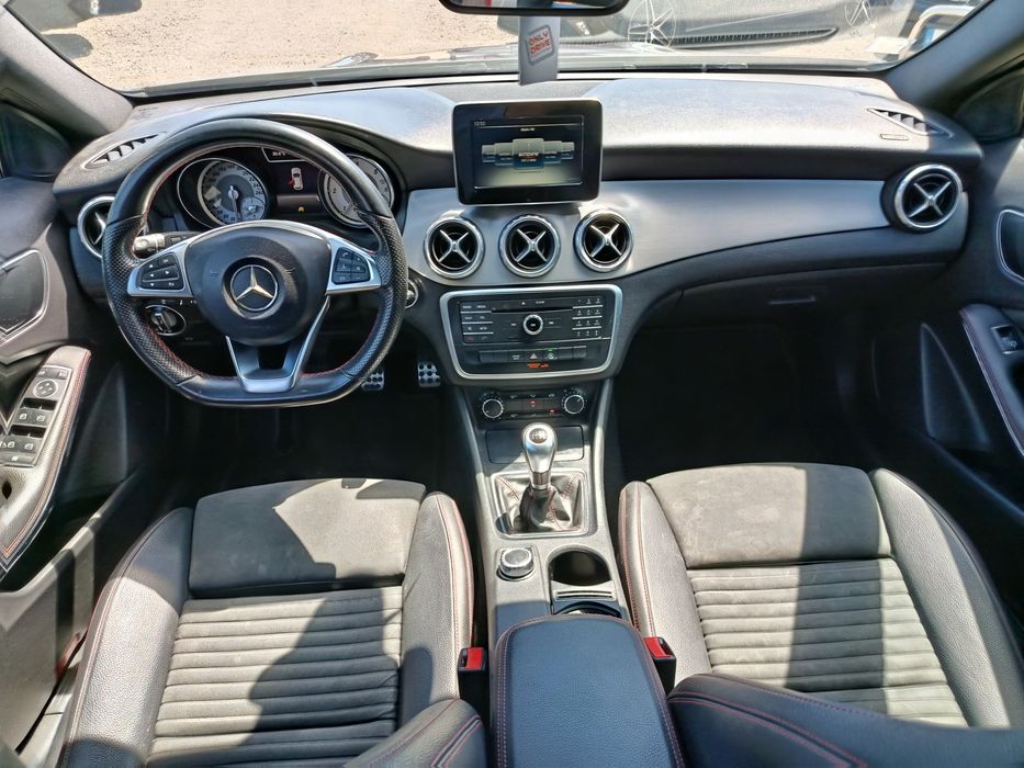 Mercedes-Benz GLA 180 d  AMG , Desde 295€ , Topos de gama