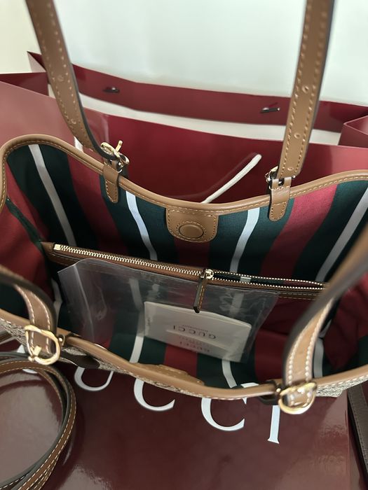 Сумка гучі гучи gucci emblem medium tote bag