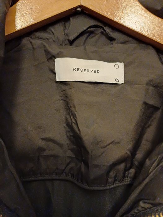 Kurtka czarna pikowana reserved 34