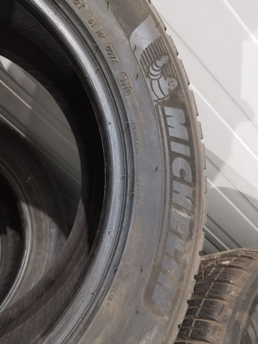 255/55 R 19 zimowe Michelin.