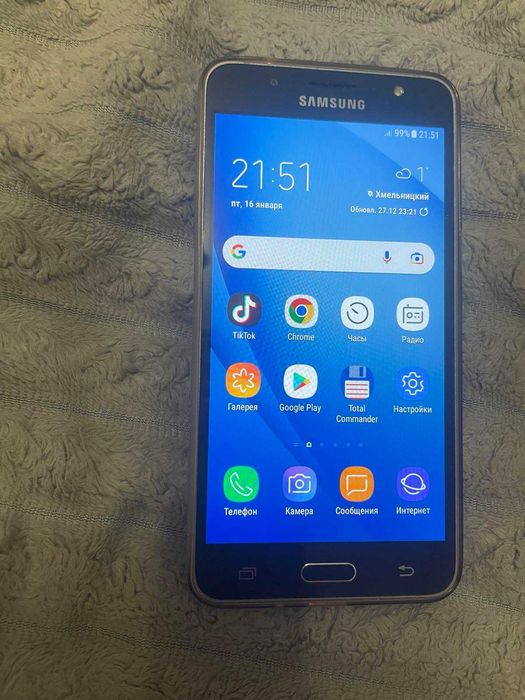 мобільний телефон Samsung Galaxy J5 (2016) 2/16