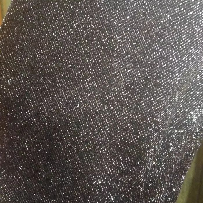 Продам красиву вечірню сукню 48роз.