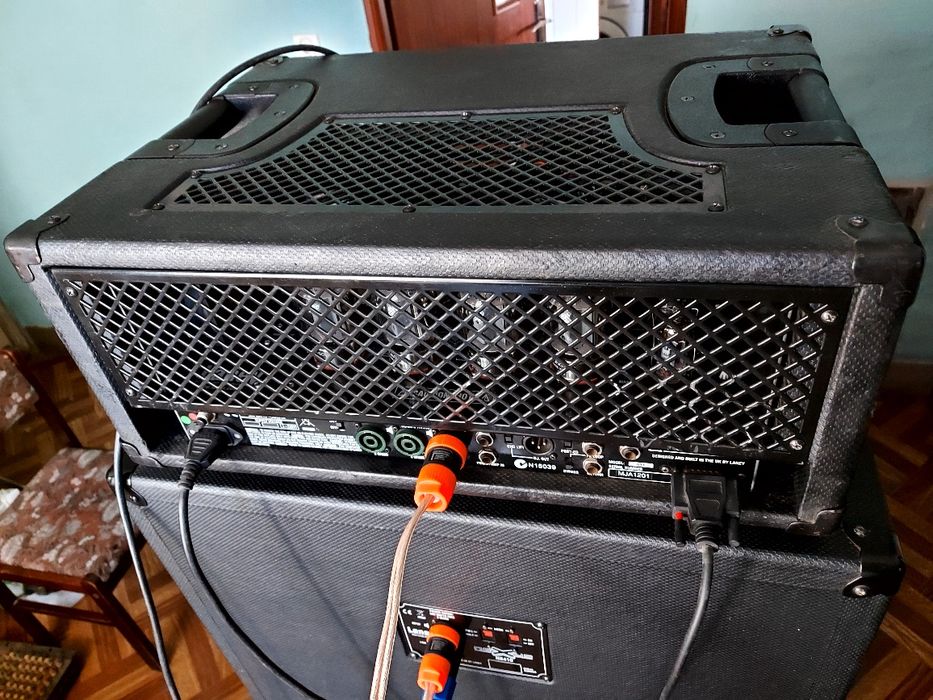 Lampowy wzmacniacz do gitary basowej LANEY NEXUS TUBE + kolumny