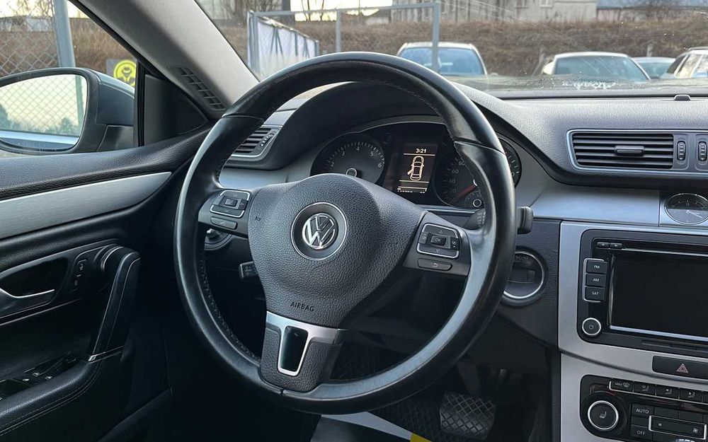 Volkswagen Passat 2011