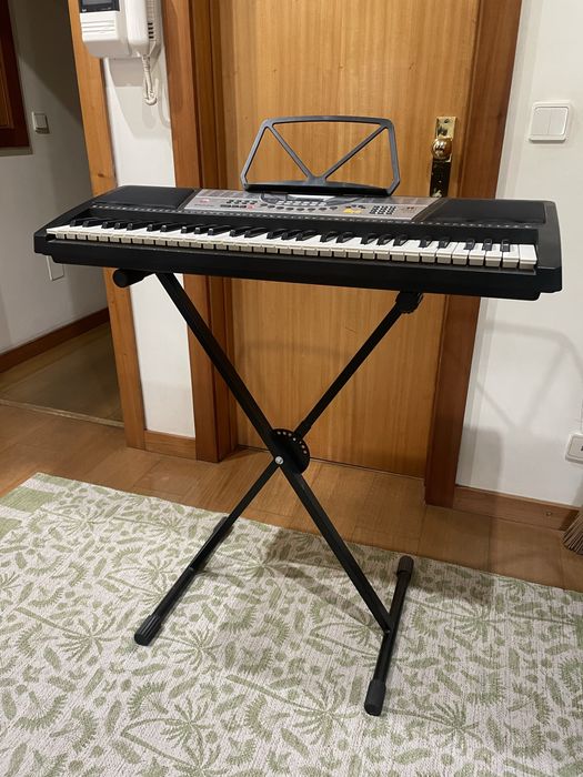 Piano Ibiza MEK-6100 (+tripe)