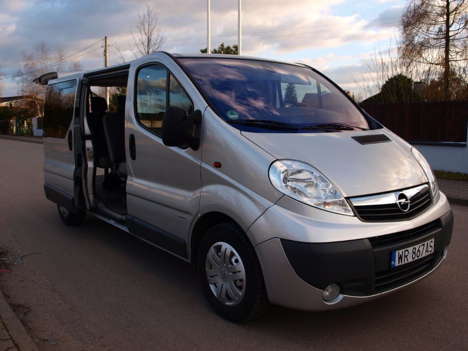 Radom wynajem Busa bus 9 osobowy Klimatyzacja