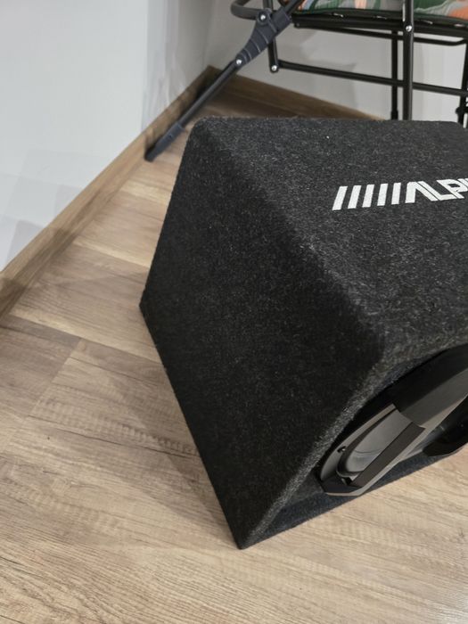 subofer  alpina z wzmakiem