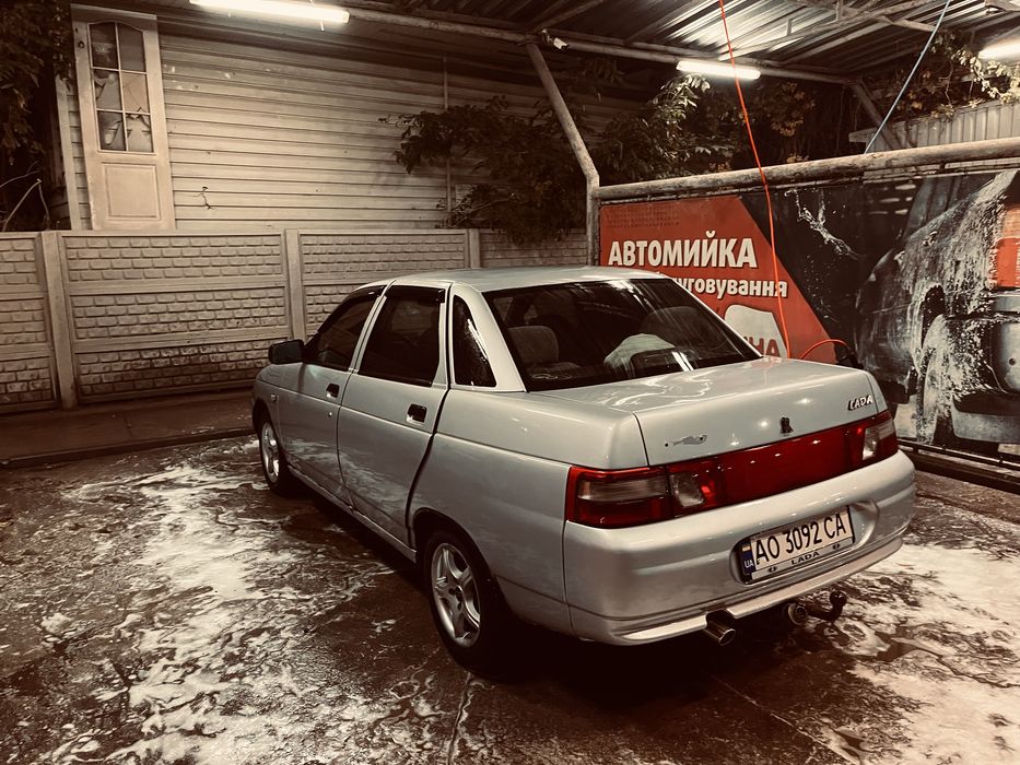 Продам ваз 2110