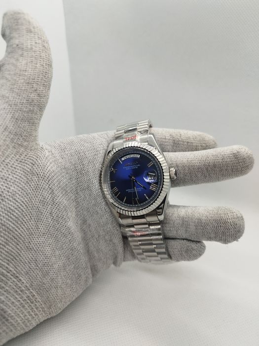 Seiko MOD Daydate Deep Blue
