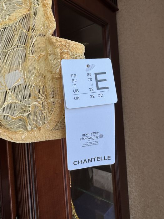 Chantelle 70E бюстгалтер