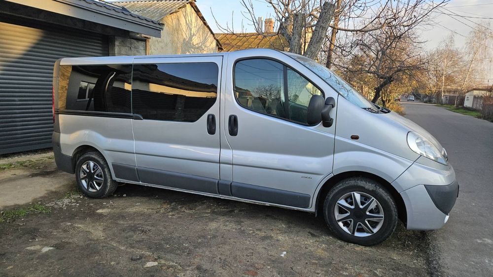 Продам Опель Виваро