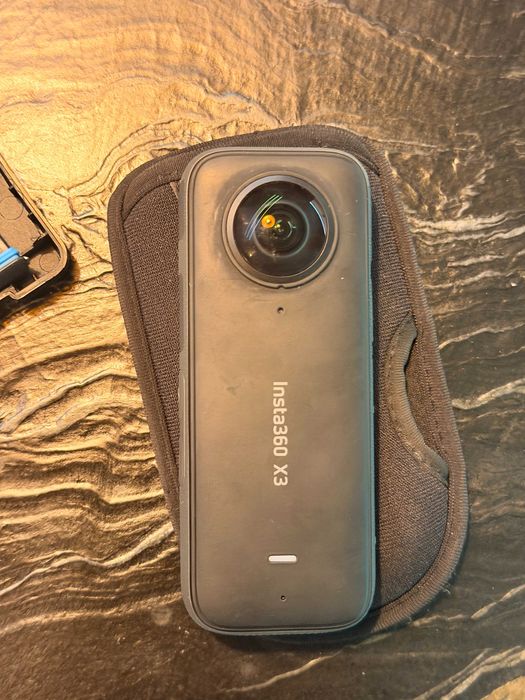 Insta 360 X3 + Battery + Stick