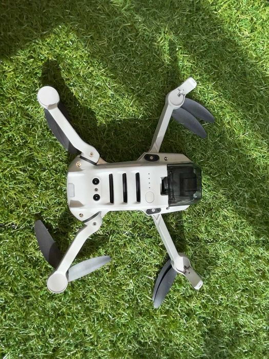 Dron DJI Mini 2SE Fly More Combo