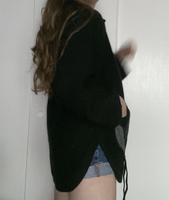 Czarny kardigan 30% wełna