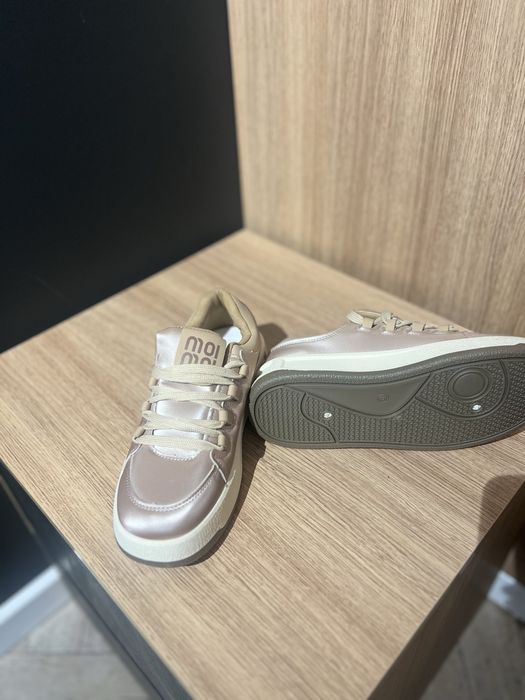 Взуття для дівчинки 38 р