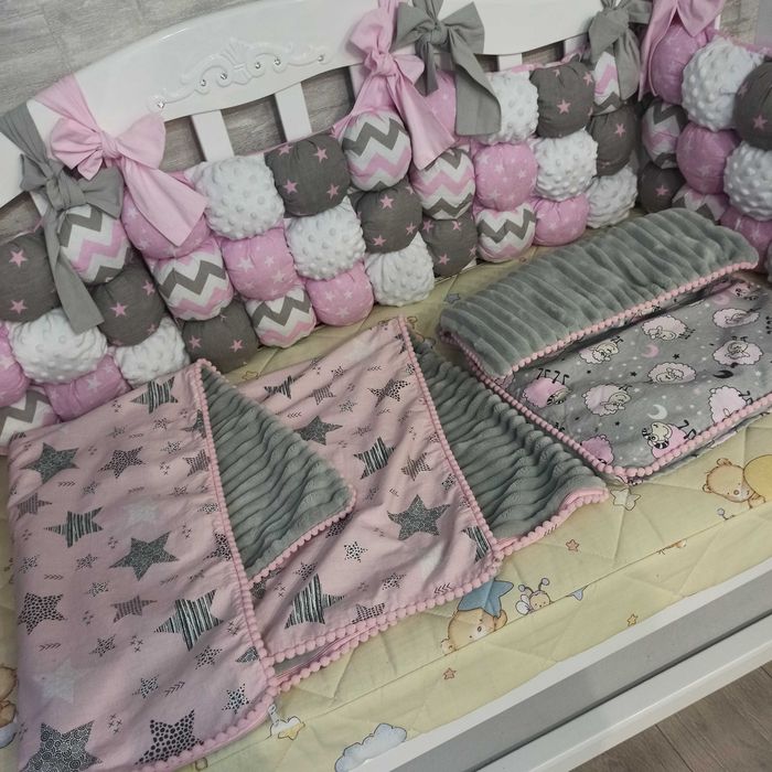 Дитяче ліжко в повному комплекті