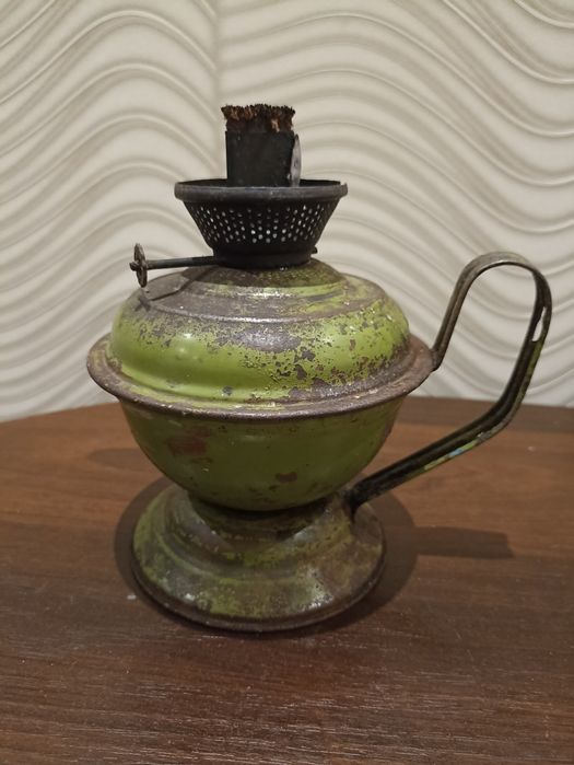 Продам старую керасиновую лампу винтаж