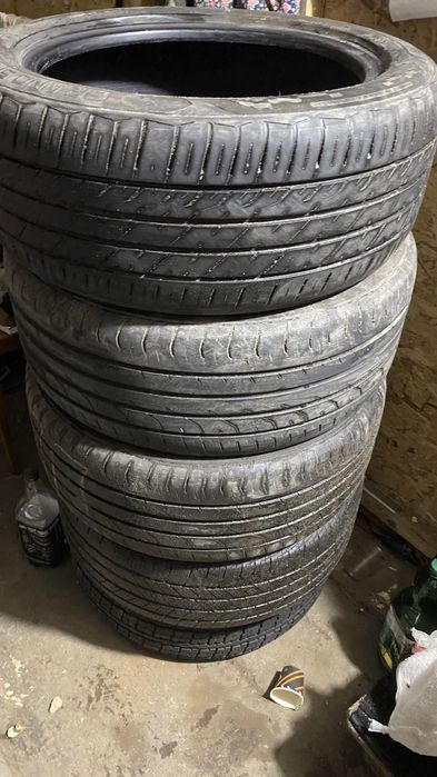 Продам летнюю резину 225/50/R17
