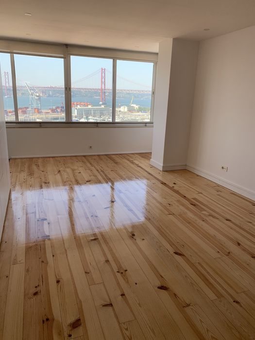 DISPONIBILIDADE IMEDIATA ! Afagamentos e Envernizamentos | Afagar chão