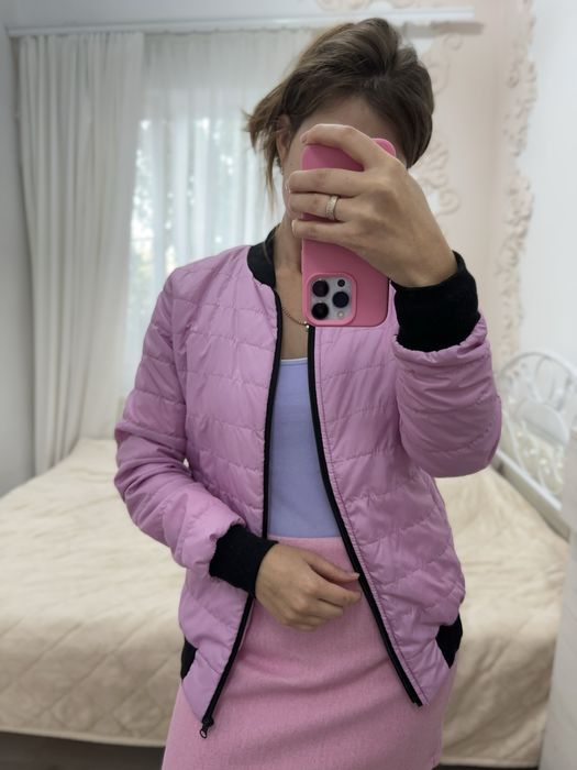 Жіноча куртка ,42 розмір