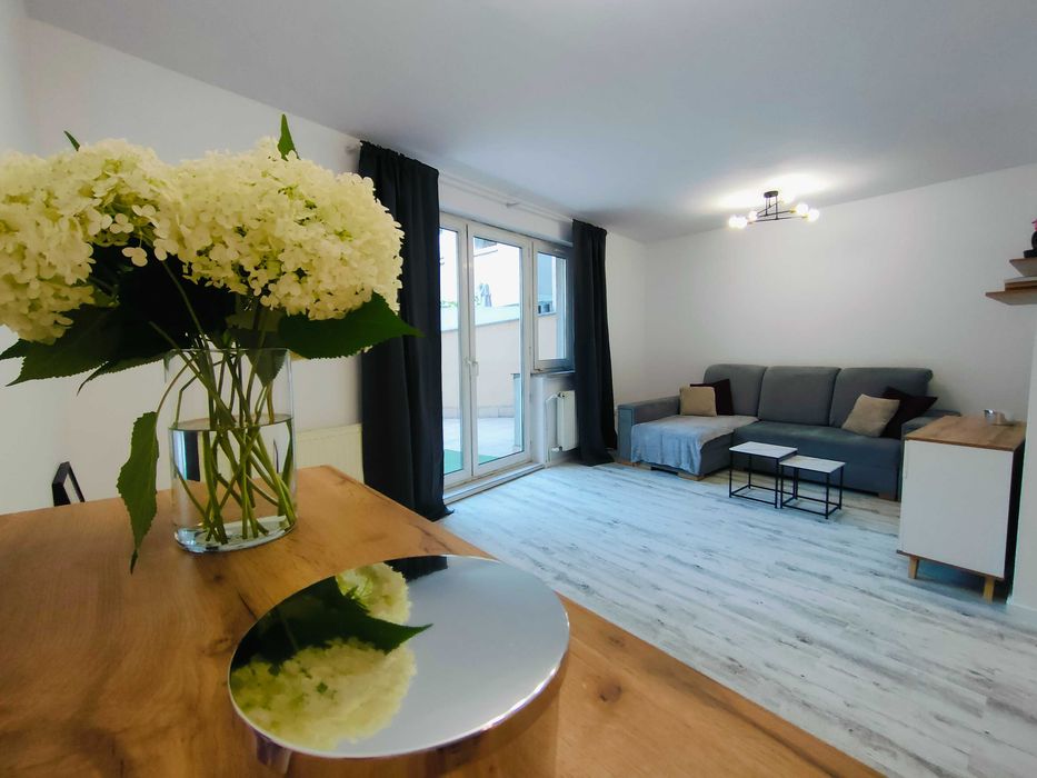Jasne mieszkanie 61 m² z tarasem 45 m² | Pierwszy najem po remoncie | Krzyki | Od zaraz