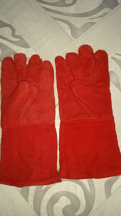 Рукавиці зварювальні.