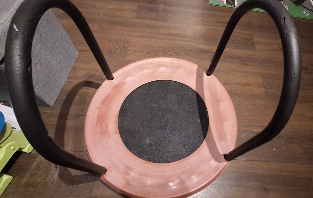 Trampolina pokojowa dla dziecka