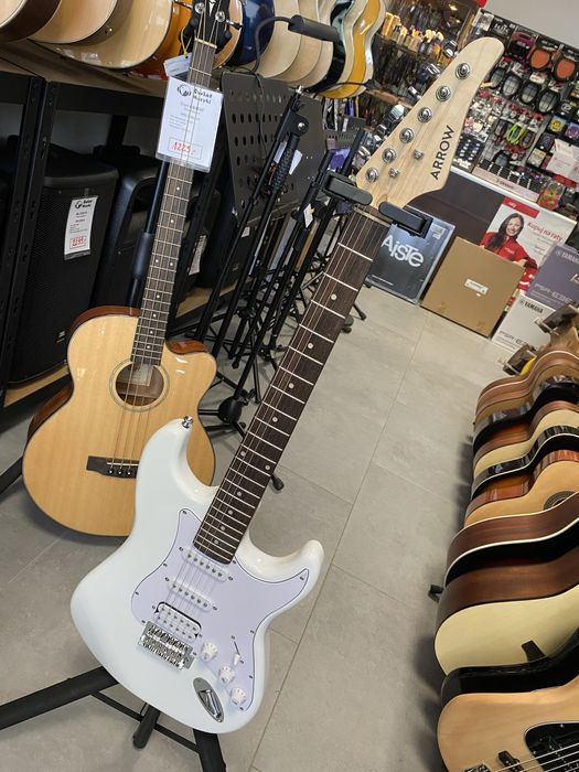 Arrow Tonecaster ST211 Stratocaster - gitara elektryczna