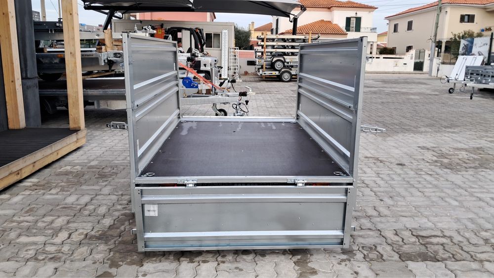 Atrelado MARTZ PREMIUM 264/2 + taipal duplo e Lona de cobertura plana