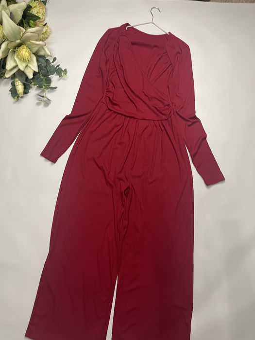 Красивий комбінезон в рубчик