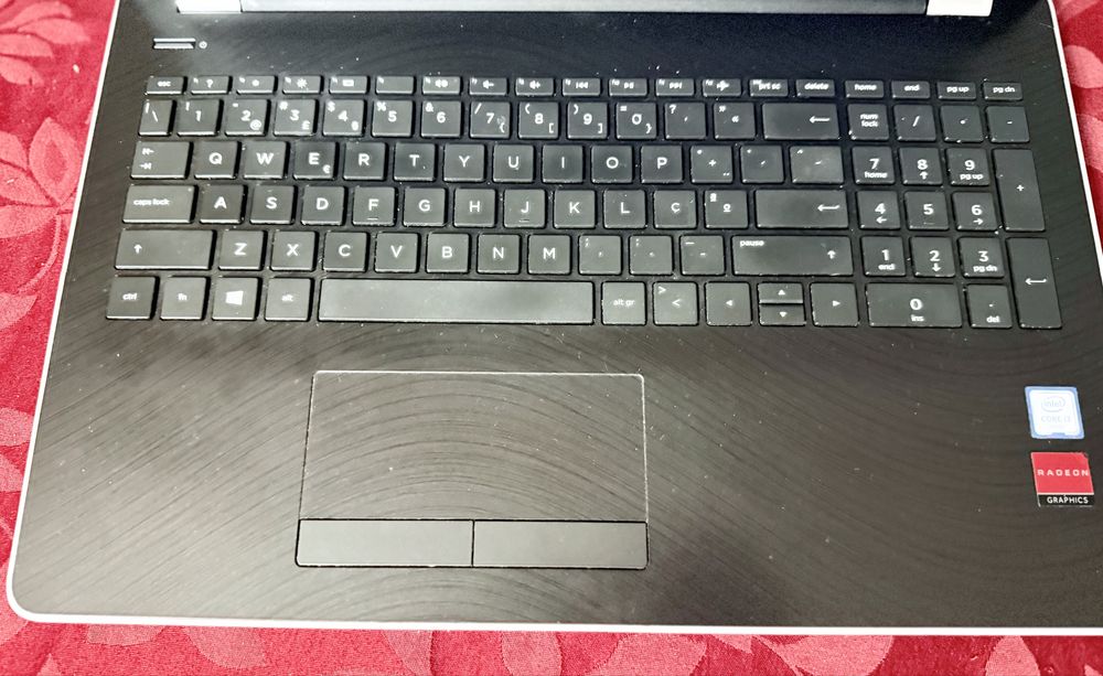 Portatil HP 15-BS0XX com Radeon