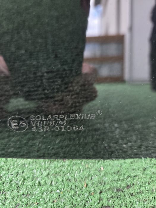 Przyciemnienie z pleksy