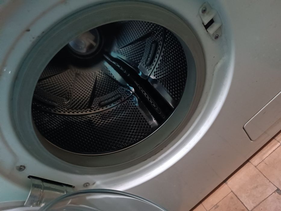 Продам стиральную машину