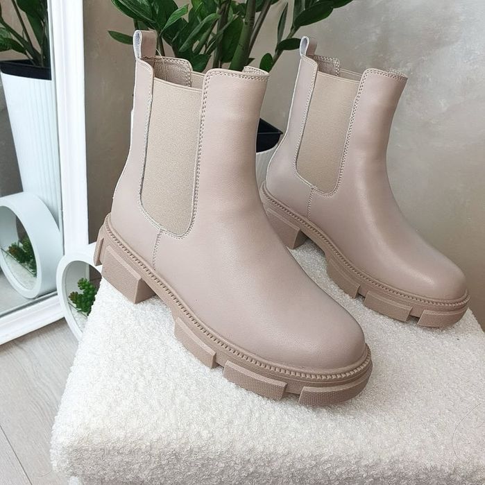 Стильні жіночі черевики Челсі. Зима. Натуральна шкіра