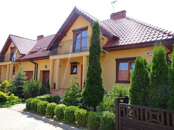 Dom z 5 pokojami w spokojnej okolicy