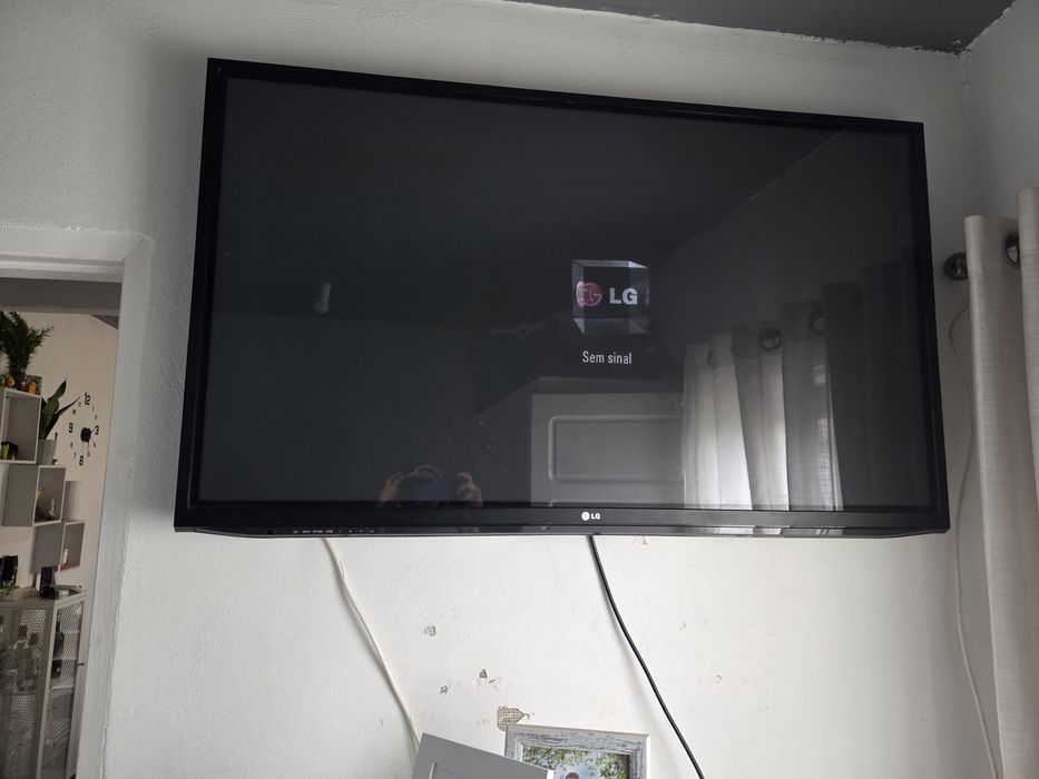 Vendo televisão lg