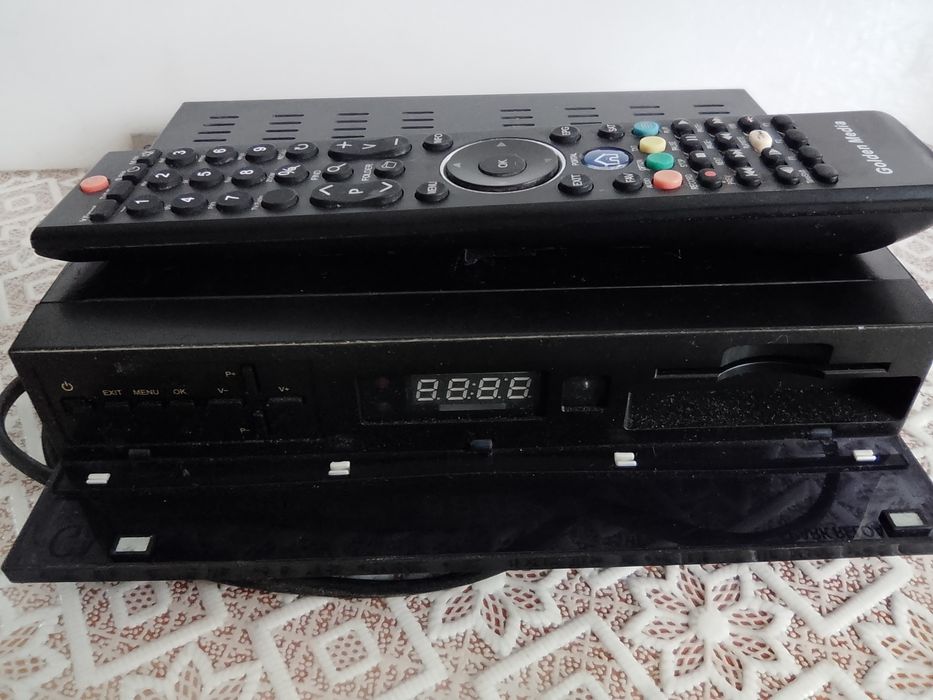 Спутниковый HD-ресивер Golden Media 990 Spark Reloaded ( GM990)