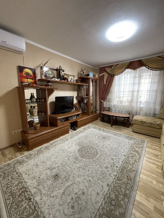 Продам будинок з меблями та технікою м.Гайсин