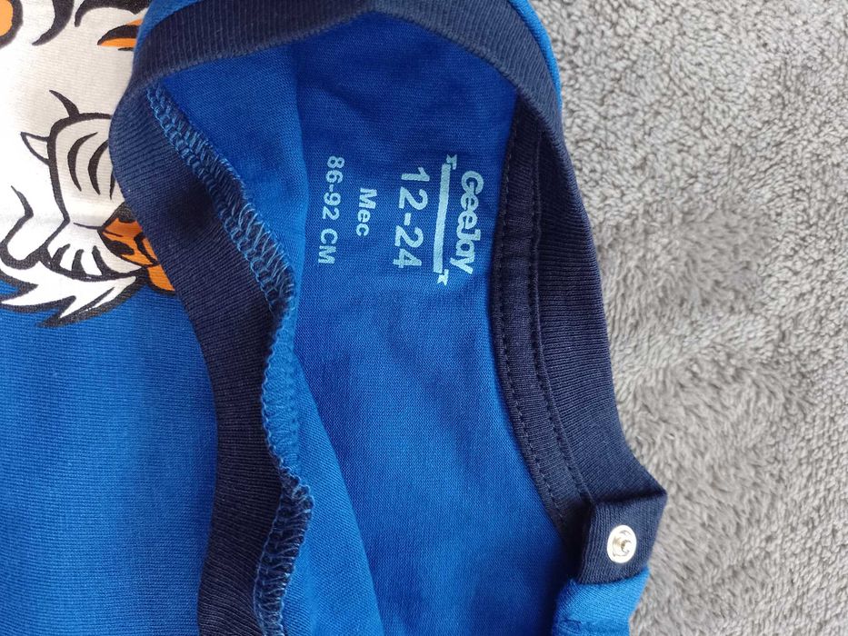 Нова футболка для хлопчика 12-24 місяці