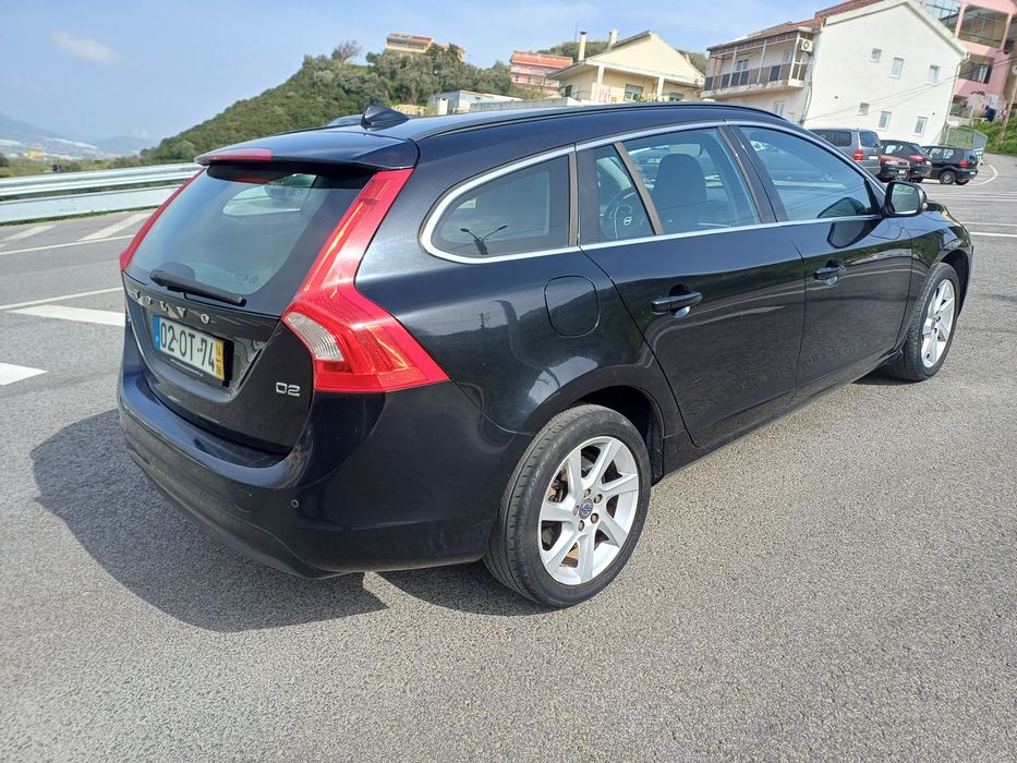 Volvo V60 D2 Momentum Powershift