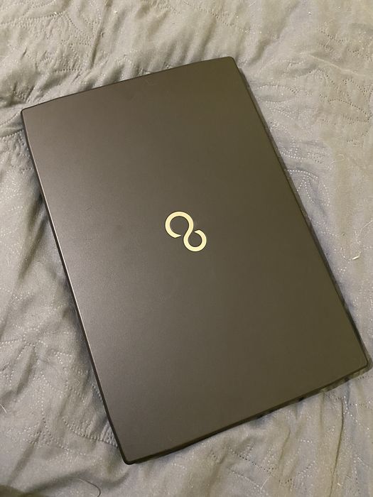 Ноутбук Fujitsu.