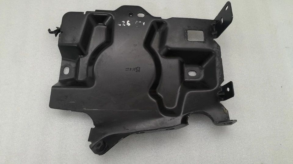 Base / caixa da bateria PEUGEOT Partner II